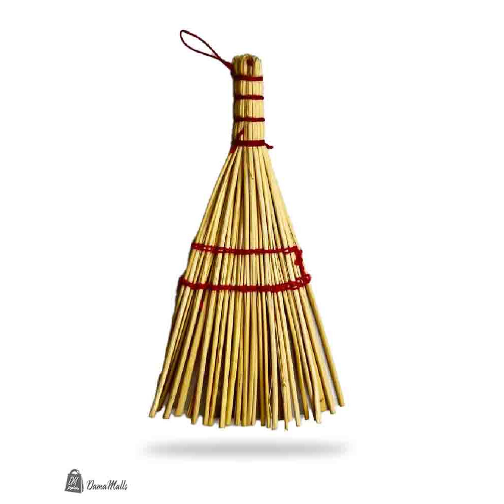 مقشة قش زينة صغيرة
